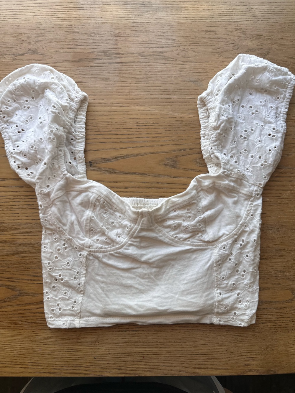 Billabong White Eyelet Puff Sleeve Cropped Top